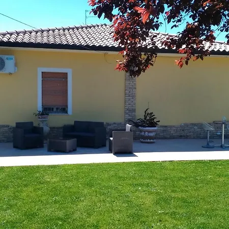 Vakantiehuis L' Acero Rosso *