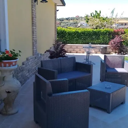 L' Acero Rosso Vakantiehuis Miglianico